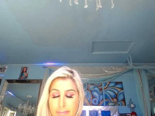 adrianna_fox on BongaCams