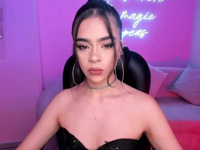 AlanaCraft on BongaCams 
