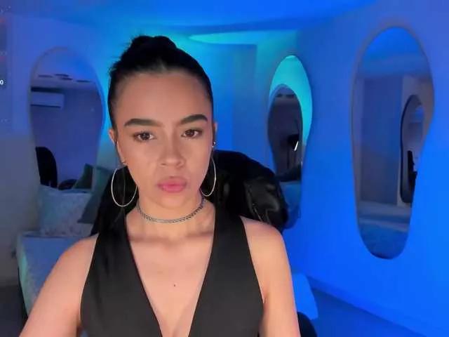 AlanaCraft on BongaCams 