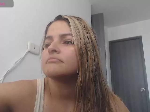 AlannaStephen on BongaCams 