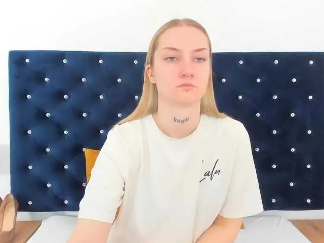 AlexaKisses on BongaCams