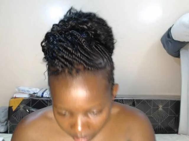 cheerycolla11 on BongaCams 