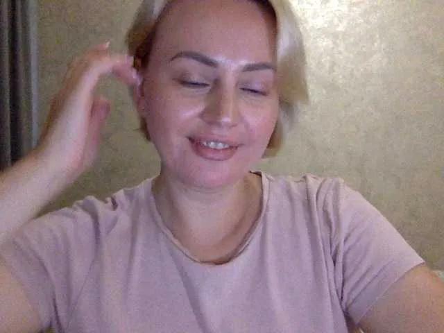 CozySandra on BongaCams