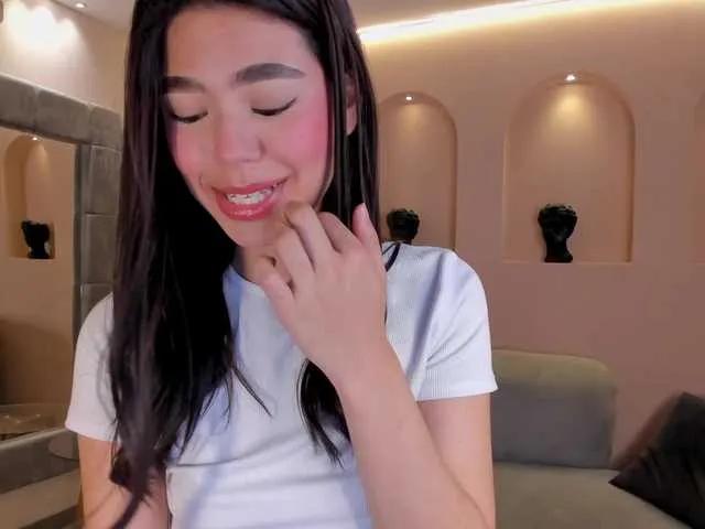 EllieScott on BongaCams 