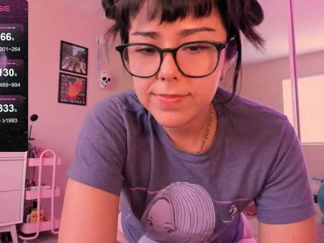 EveeLuna on BongaCams 