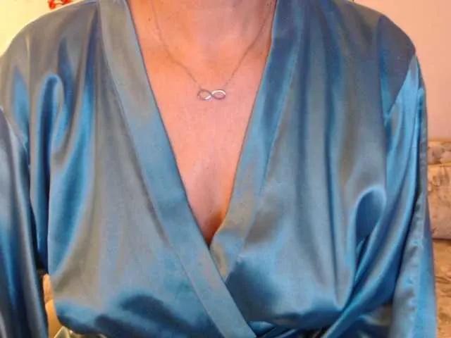 goodSnowQueen on BongaCams