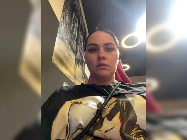 Hanny-ynnaH on BongaCams
