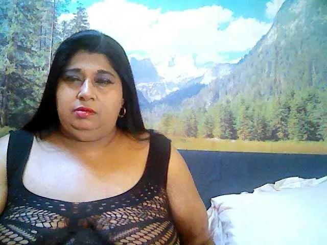indianhoney on BongaCams 