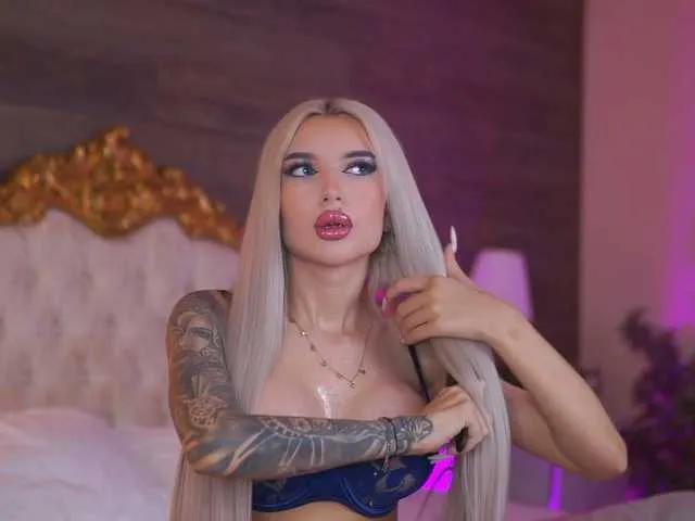 JuicyJessye on BongaCams