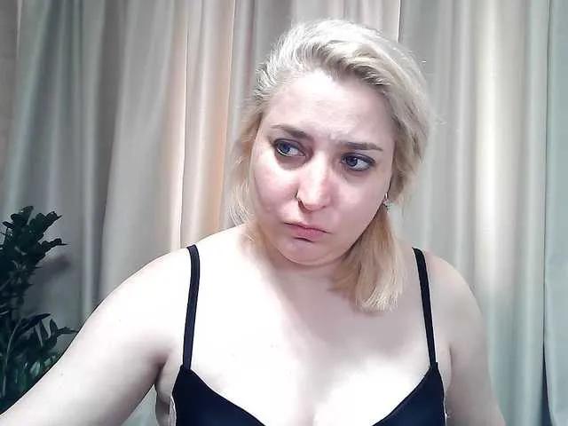 KickaIricka on BongaCams 