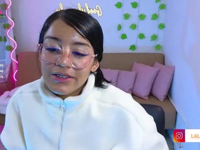 Lalalutsy-tay on BongaCams