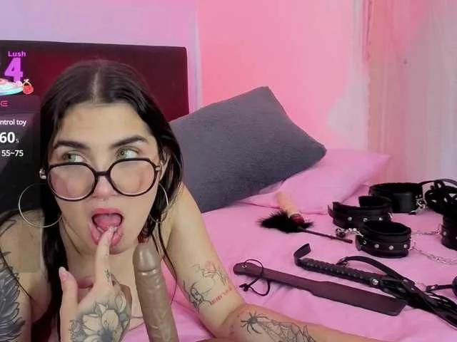 Lana01 —  24 years |  Red lips |  Curvy &amp; very naughty  Squirt Lover | shy on the outside ... dirty inside.  Enter and discover how I get over you ...