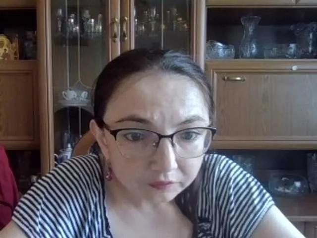Larrisa3 on BongaCams 
