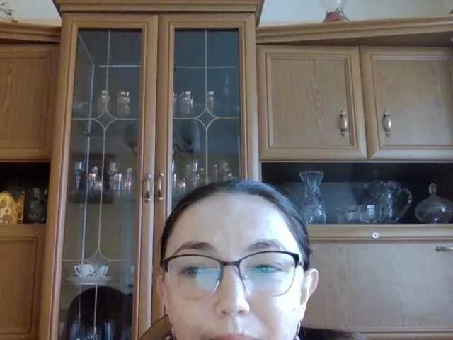 Larrisa3 on BongaCams 