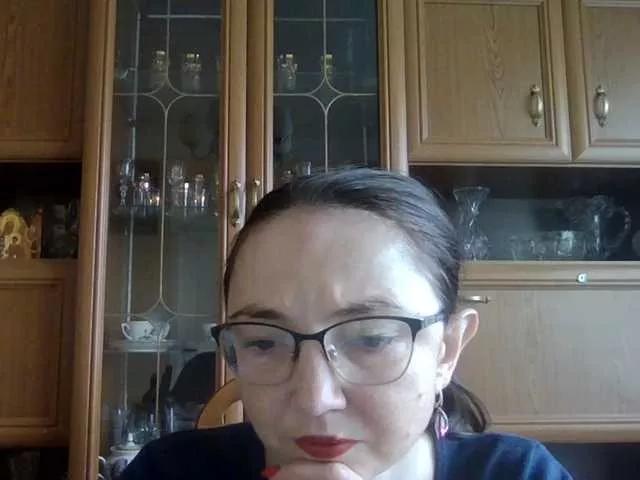 Larrisa3 on BongaCams 