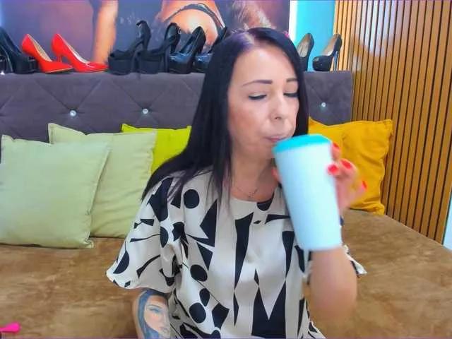 LauraSinFull on BongaCams