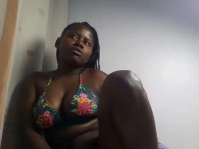Loviepaula — Freechat on BongaCams
