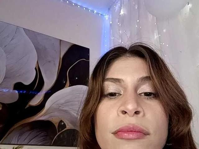 maggiebloom- on BongaCams