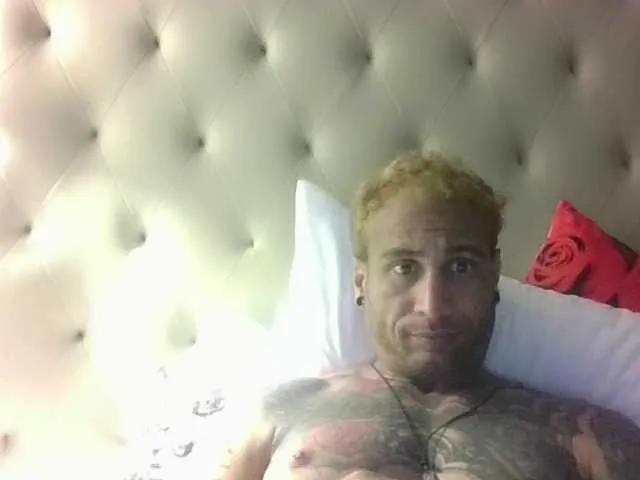 Marckandkim on BongaCams