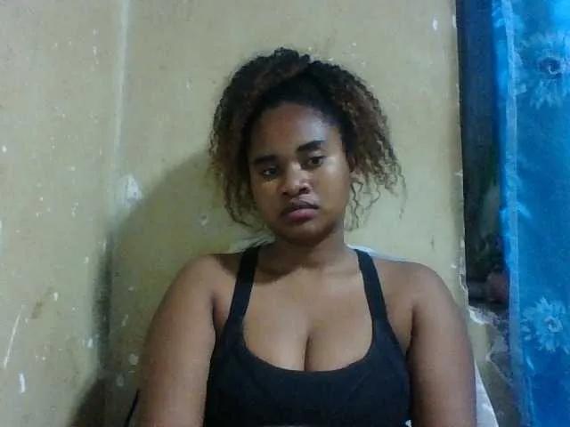 Marie121 on BongaCams