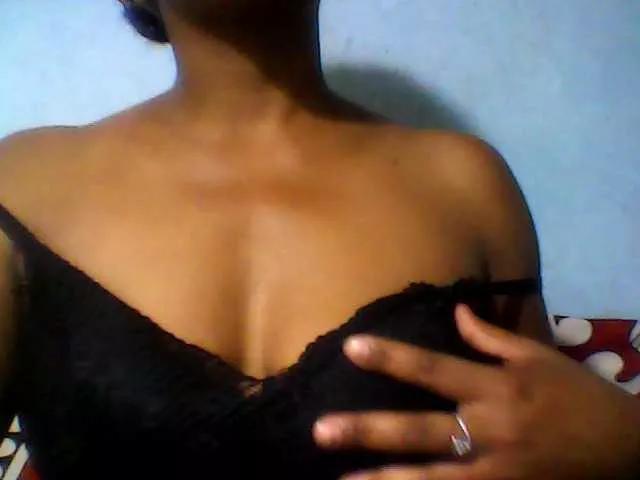MayaQueen on BongaCams 