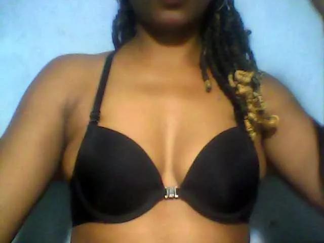 MayaQueen on BongaCams 
