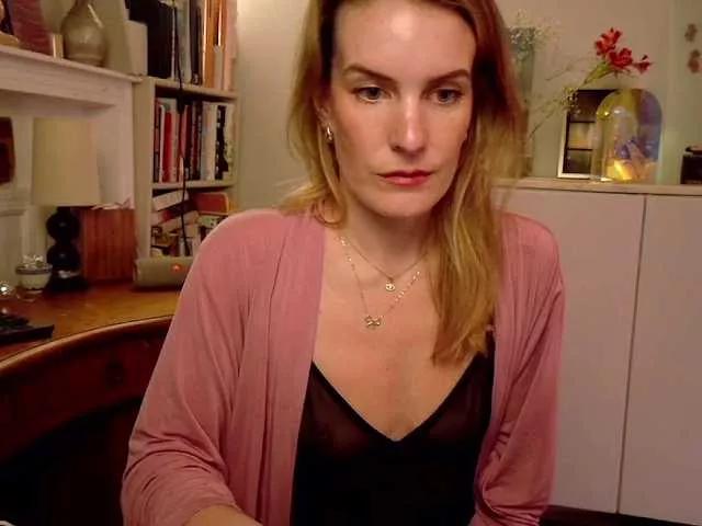 MissTheaCamille on BongaCams 