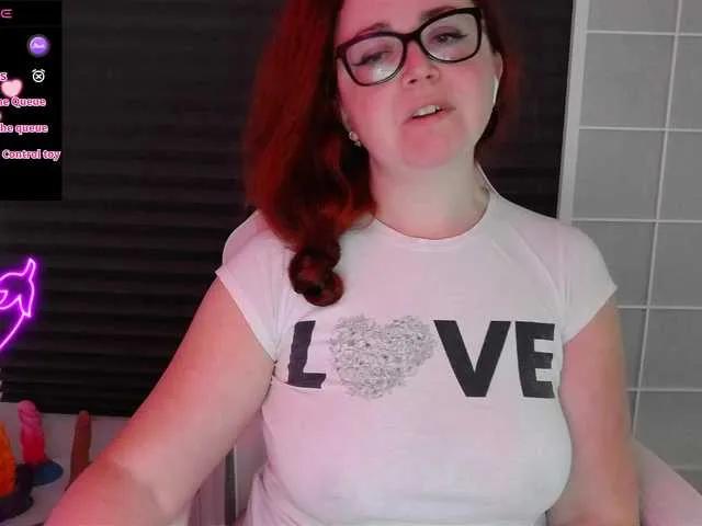 NicoleBunny24 — I love Squirt 
I like vibrating toys.  
Pleasant touches and teasing.  
I like soft dildos and fantasy dildos.     