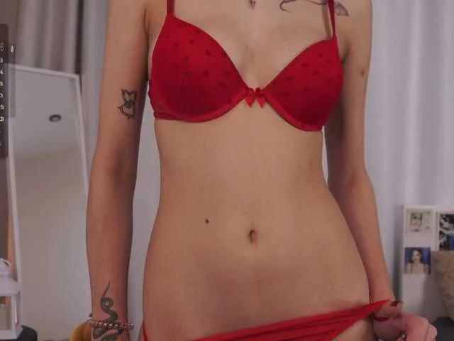 norakisses on BongaCams