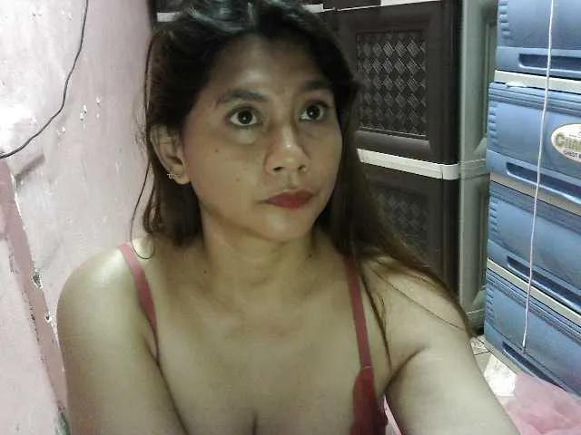 peenastyfame on BongaCams 