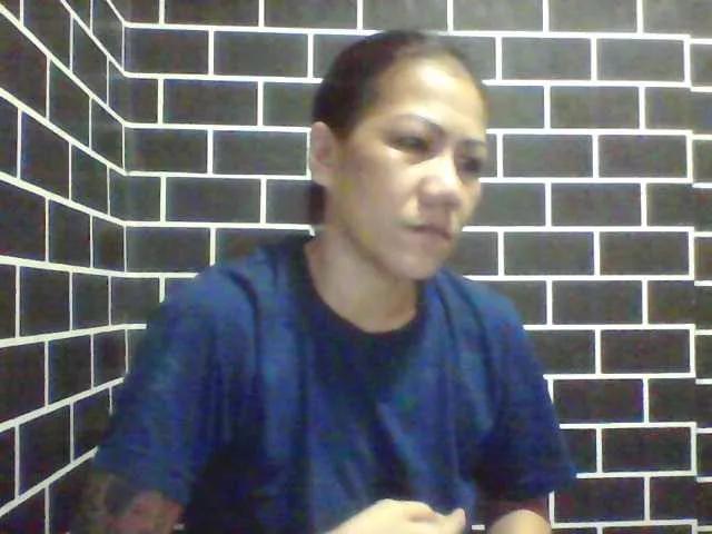 Rarra on BongaCams 