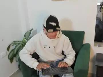 1threestar — GOAL: suck dick [85 tokens remaining] Ready to have fun with us ? #deepthroat #18 #teen #squirt #anal