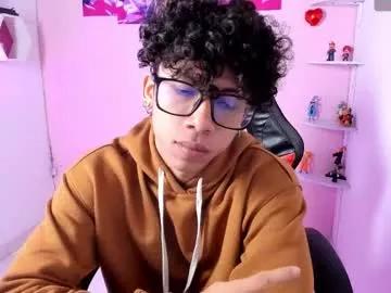 akazaboy on Chaturbate 