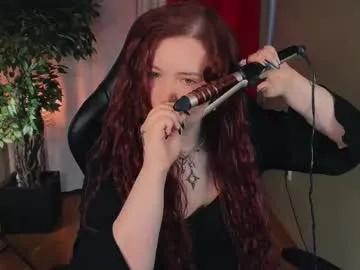 carolina_winter — SPANKING TIME  #redhead #lesbian #femdom #german #curvy [155 tokens remaining]