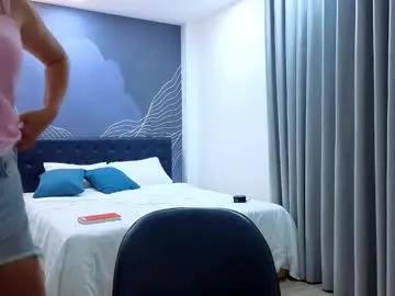 daisydavis_ — make me tremble #glasses #milf #blonde #natural #cute [999 tokens remaining]