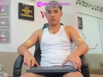 garrett_collins — Hello, welcome too my room.. SHOW CUM #latino #cashmaster #findom #bigcock #young [775 tokens remaining]