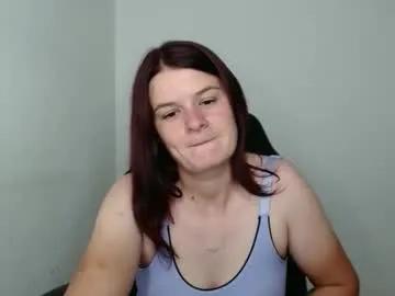 izzyflame18 on Chaturbate 