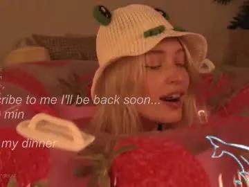 kinkylina_ on Chaturbate 