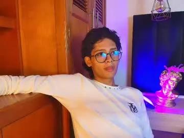 massimo_alessandro on Chaturbate 