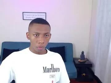 miiloo18 on Chaturbate 