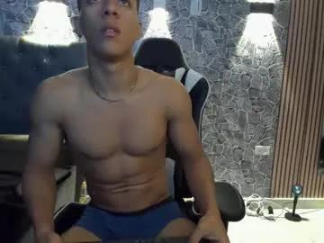 noah_flynn1 — CUM #muscle #findom #cum #beautiful #skinny  #bigcock #sportsman [1111 tokens remaining]
