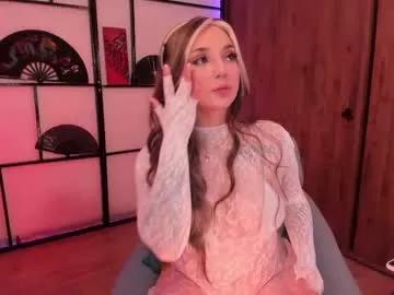 solosara8 on Chaturbate 