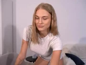 ssscarlett — Topless [555 tokens left] My favorite patterns 88,99,111,122tk #new #18 #doggy #anal #dildo