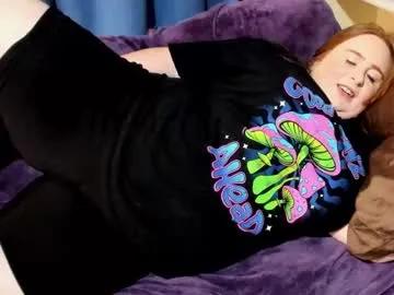thiccjess420 — flexer is on! finger me while we cuddle ;) #bbw #bigboobs #curvy #ginger #redhead