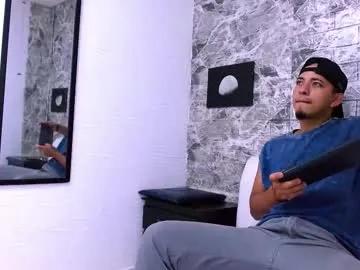 yeisonbrown — a new guy with playing wich ur hard cock inside!, see my cum! #new #young #bigdick #latin #cum [200 tokens remaining]