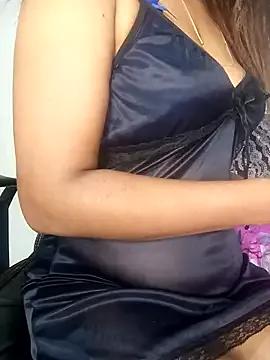 Aashixxx12 on StripChat 