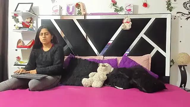 abby_eemily on StripChat 