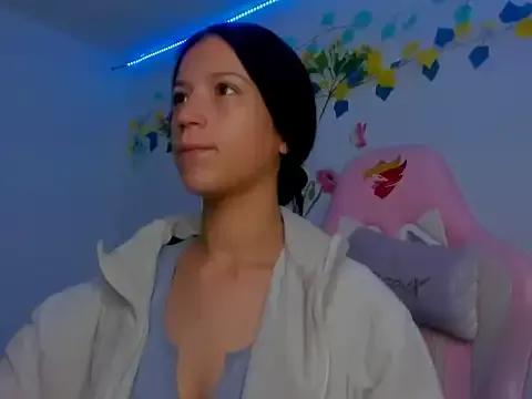 alana_collinss on StripChat 