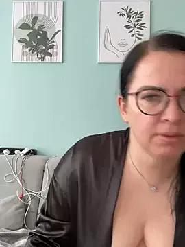 annalea85 on StripChat 