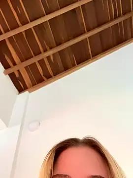 curchez_ — Squirt video + 3 pics for last tipper DM